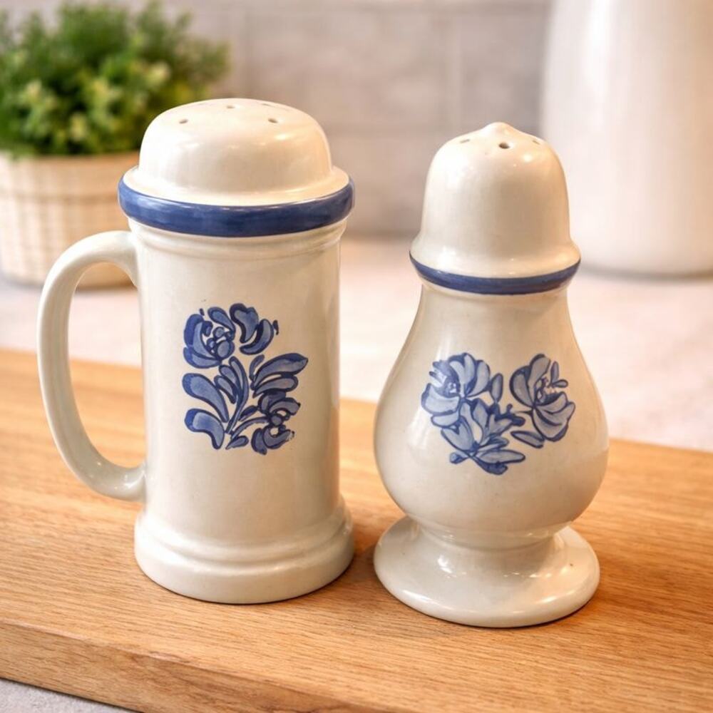 Pfaltzgraff Yorktowne Stoneware Salt & Spice Shakers – Large Farmhouse Style Set
